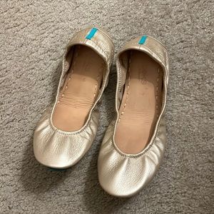 Almost brand new Gold TIEKS